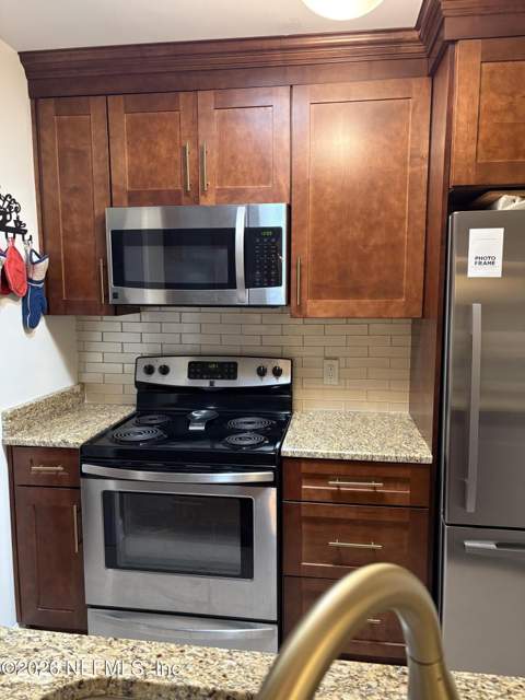 3765 Crown Point Road #7, Jacksonville FL - photo 9 of 40