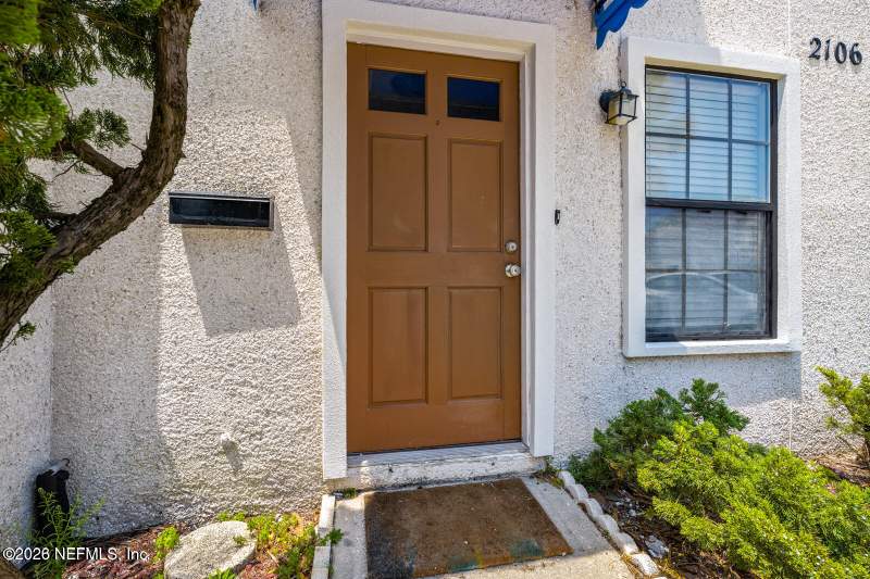 2 bedroom Townhouse at 2106 Gail Avenue, Permenters R/p Atlantic, Jacksonville Beach — photo 2