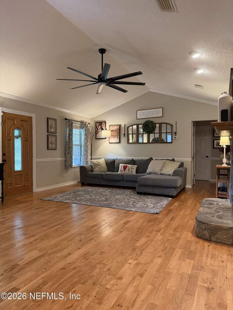 3 bedroom Single Family Residence at 37491 POOLE Road, Hilliard, Hilliard — photo 3