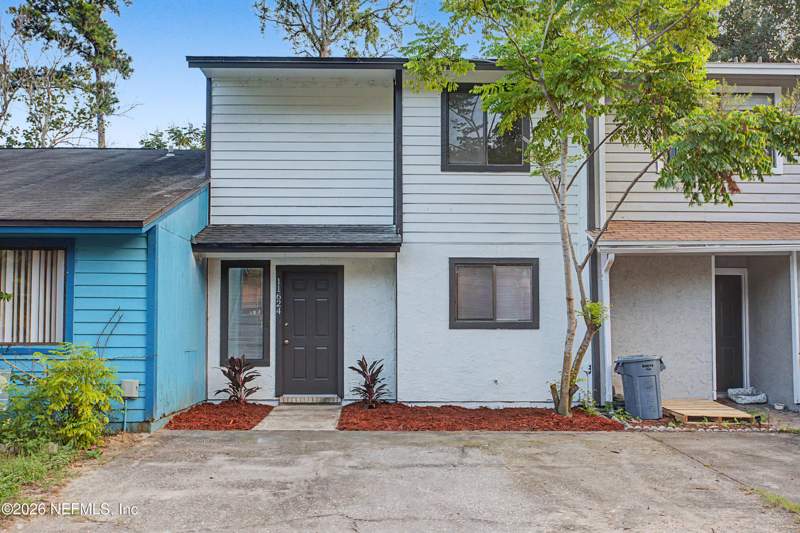 2 bedroom Townhouse at 11624 DUNES WAY Drive, Tnhms At The Dunes, Jacksonville — photo 1
