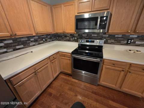 3834 MARSH BLUFF Drive, Jacksonville FL - photo 8 of 21
