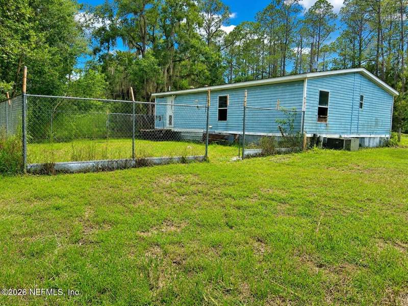 0 bedroom Manufactured Home at 106 LAKE SHORE Road, Interlachen Lakes Estates, Interlachen — photo 2