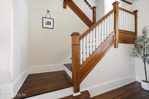 4538 Polaris Street, Jacksonville FL - photo 8 of 39