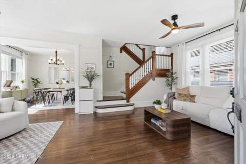 4538 Polaris Street, Jacksonville FL - photo 7 of 39