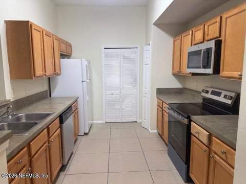 7920 Merrill Road #2004, Jacksonville FL - photo 8 of 11
