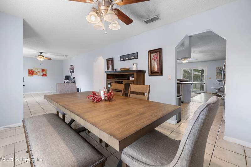 3 bedroom Single Family Residence at 10859 SADDLE HORN Drive, Hunters Point, Jacksonville — photo 4