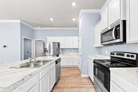 6092 Bucking Bronco Drive, Jacksonville FL - photo 11 of 33