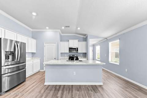 6092 Bucking Bronco Drive, Jacksonville FL - photo 8 of 33