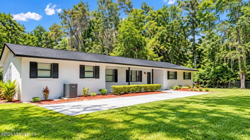 4 bedroom Single Family Residence at 5092 Harvey Grant Road, Hollywood Forest, Orange Park — photo 2