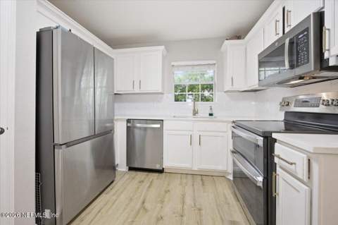 7800 POINT MEADOWS Drive #231, Jacksonville FL - photo 9 of 28