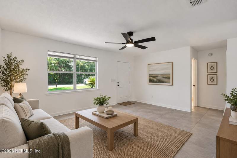 3 bedroom Single Family Residence at 20 N Vermont Avenue, Golden Gate Manor, Green Cove Springs — photo 3