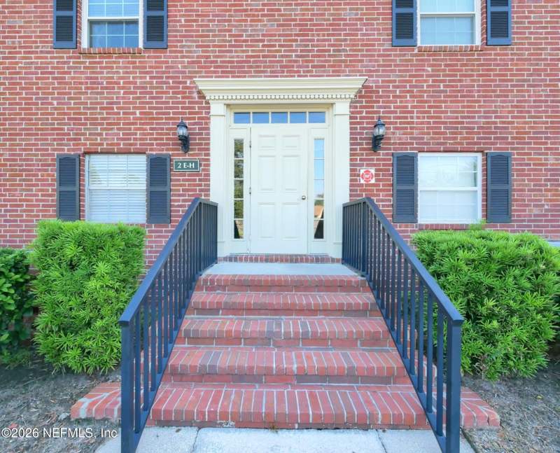 3 bedroom Condominium at 4915 Baymeadows Road #2H, Boxwood At Baymeadows, Jacksonville — photo 2