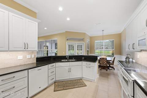 1532 Nottingham Knoll Drive, Jacksonville FL - photo 12 of 40