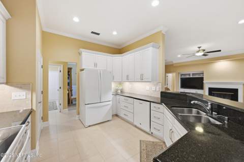 1532 Nottingham Knoll Drive, Jacksonville FL - photo 11 of 40