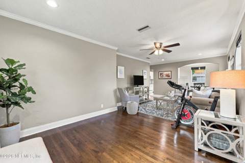 711 Valley Forge Road, Jacksonville FL - photo 6 of 38