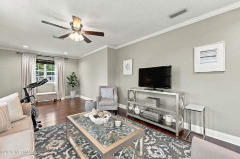711 Valley Forge Road, Jacksonville FL - photo 9 of 38