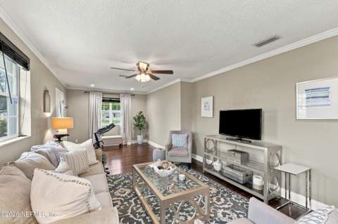 711 Valley Forge Road, Jacksonville FL - photo 11 of 38