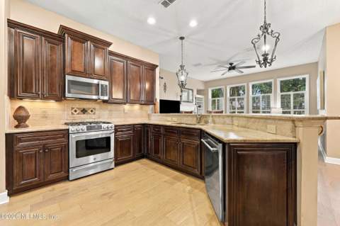 132 Sawmill Lakes Boulevard, Ponte Vedra Beach FL - photo 16 of 77