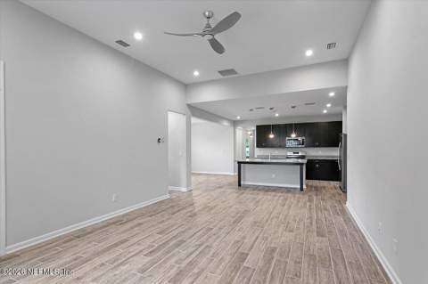 184 Oak Shadow Place, St. Johns FL - photo 7 of 32