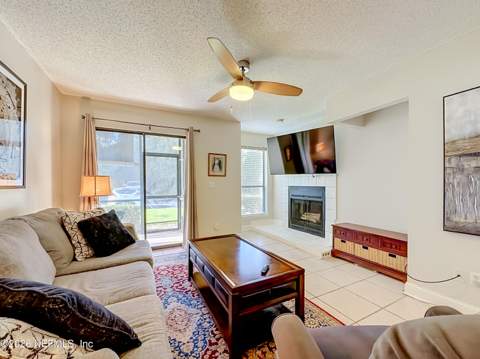 10200 Belle Rive Boulevard #127, Jacksonville FL - photo 18 of 33
