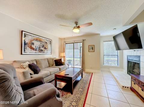 10200 Belle Rive Boulevard #127, Jacksonville FL - photo 19 of 33