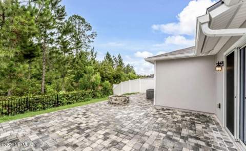 6092 Bucking Bronco Drive, Jacksonville FL - photo 24 of 33