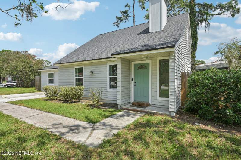 4 bedroom Single Family Residence at 4229 Huntington Forest Boulevard, Huntington Forest, Jacksonville — photo 5