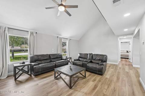 4229 Huntington Forest Boulevard, Jacksonville FL - photo 7 of 47