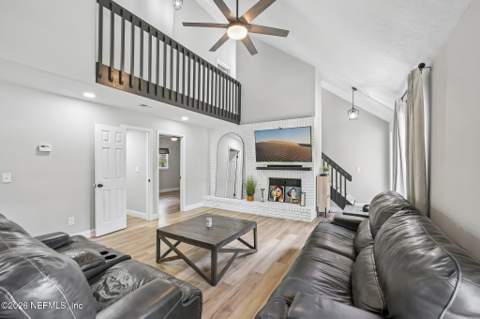 4229 Huntington Forest Boulevard, Jacksonville FL - photo 17 of 47