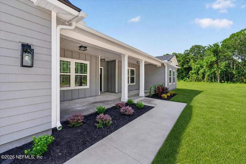 4 bedroom Single Family Residence at 9193 SW County Rd 225, Metes & Bounds, Starke — photo 2