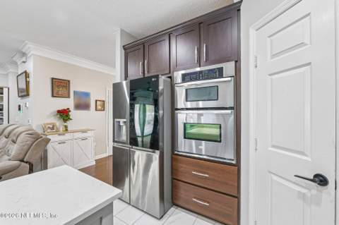 13998 Summer Breeze Drive, Jacksonville FL - photo 10 of 54