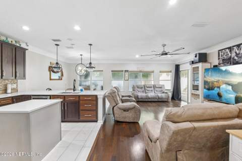 13998 Summer Breeze Drive, Jacksonville FL - photo 13 of 54