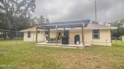 6723 SW 95th Street, Hampton FL - photo 15 of 58