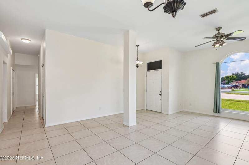 4 bedroom Single Family Residence at 465 Casheros Cove Drive, The Landing At Cross Creek, Jacksonville — photo 4