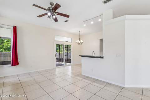 465 Casheros Cove Drive, Jacksonville FL - photo 12 of 35