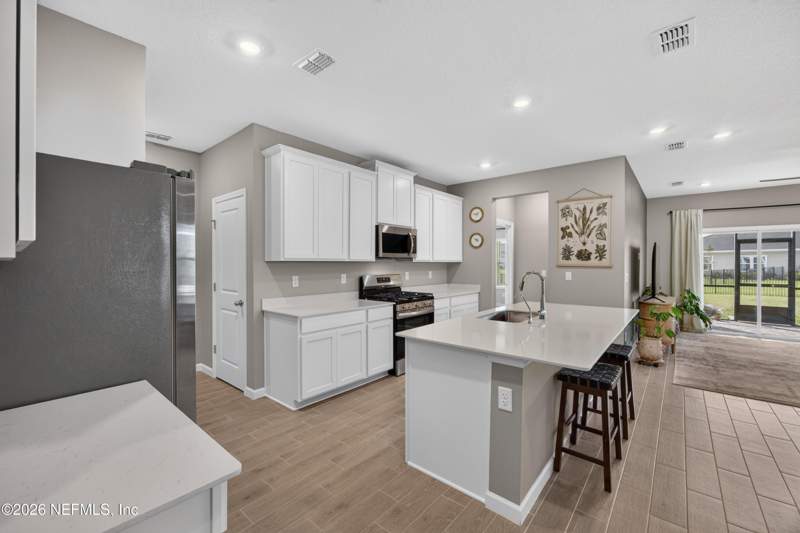 3 bedroom Single Family Residence at 409 Hasler Avenue, Silver Meadows, St. Augustine — photo 4