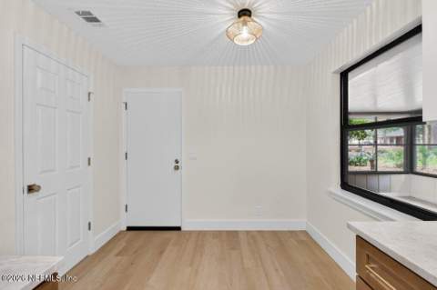 12128 Hidden Hills Drive, Jacksonville FL - photo 14 of 50