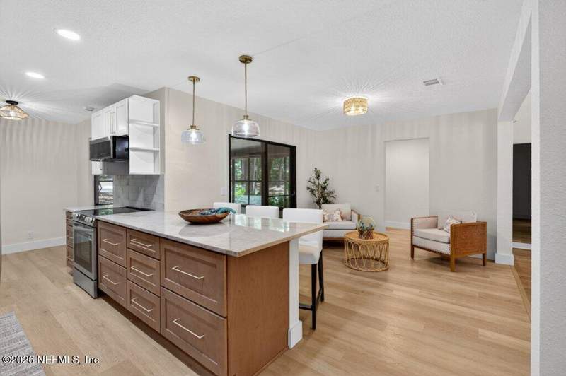 3 bedroom Single Family Residence at 12128 Hidden Hills Drive, Hidden Hills, Jacksonville — photo 2