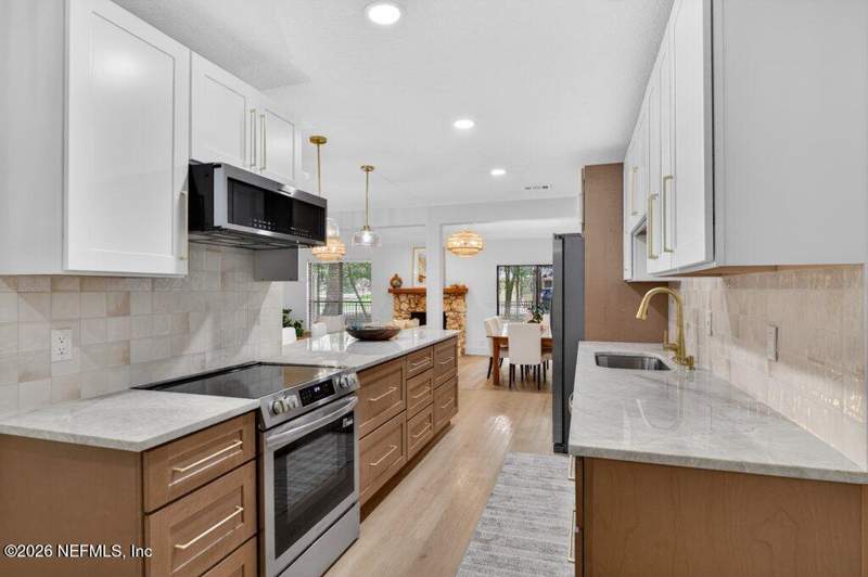 3 bedroom Single Family Residence at 12128 Hidden Hills Drive, Hidden Hills, Jacksonville — photo 3
