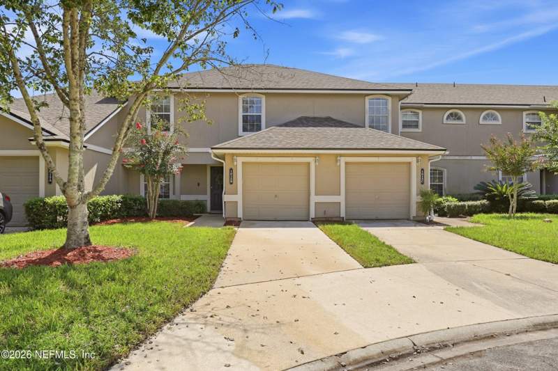 4 bedroom Townhouse at 1615 Vineland Circle #B, Autumn Glen, Fleming Island — photo 2