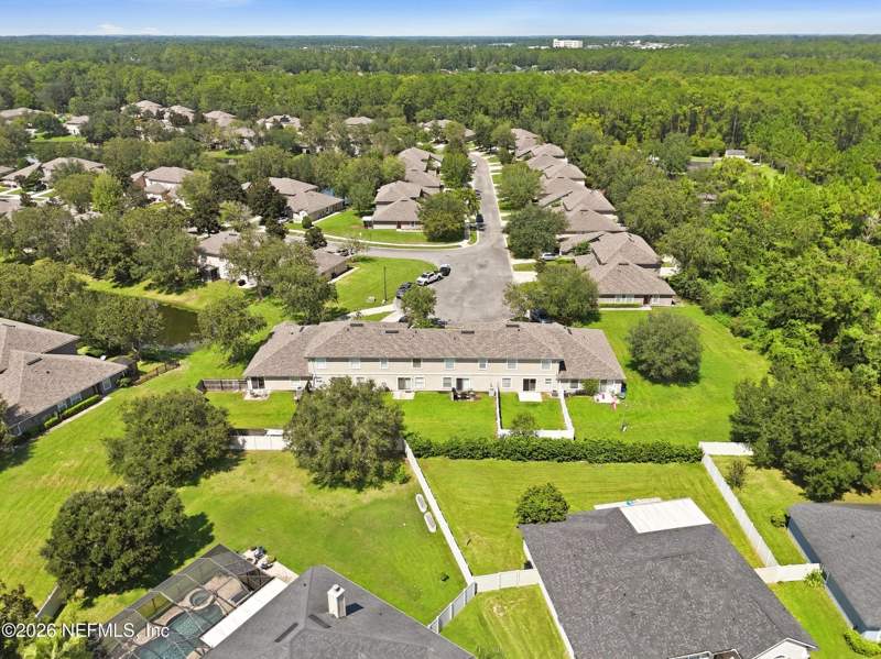 4 bedroom Townhouse at 1615 Vineland Circle #B, Autumn Glen, Fleming Island — photo 4