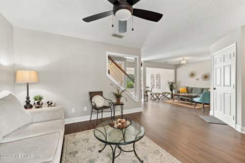 1615 Vineland Circle #B, Fleming Island FL - photo 10 of 63