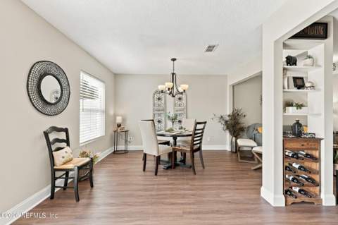 1615 Vineland Circle #B, Fleming Island FL - photo 15 of 63
