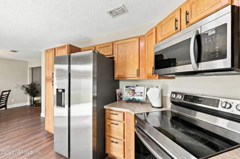 1615 Vineland Circle #B, Fleming Island FL - photo 19 of 63