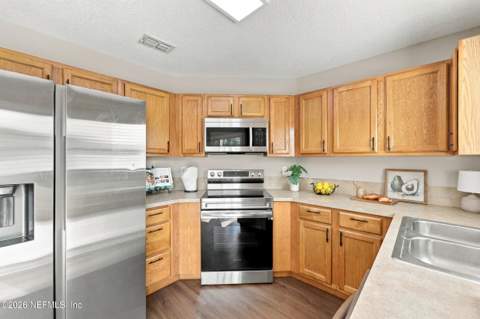 1615 Vineland Circle #B, Fleming Island FL - photo 17 of 63