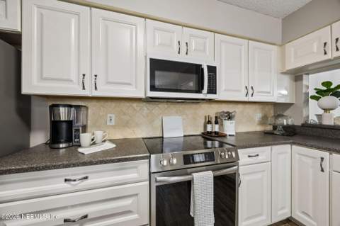 663 Wells Landing Drive, Orange Park FL - photo 22 of 41