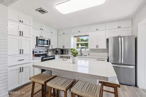 816 16th Avenue, Jacksonville Beach FL - photo 6 of 28
