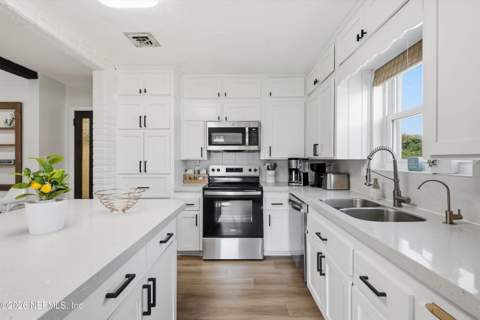 816 16th Avenue, Jacksonville Beach FL - photo 8 of 28