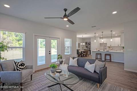 1524 Nicholson Road, Jacksonville FL - photo 8 of 32
