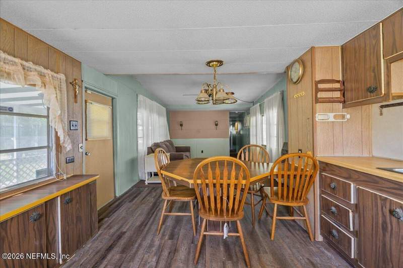 2 bedroom Mobile Home at 216 Ash Street, Lak-a-wana Lk Garden, Hawthorne — photo 5